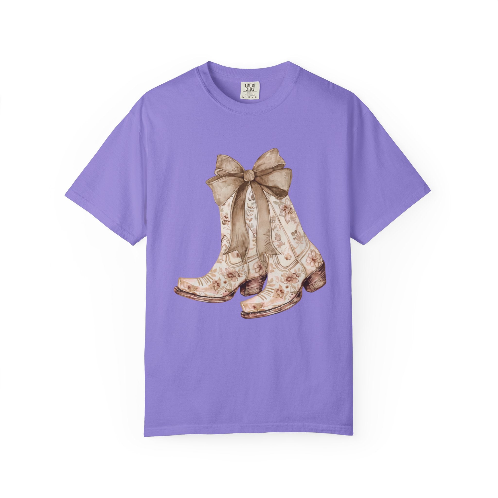 Vintage Floral Cowboy Boots T-Shirt — Western Cowgirl Graphic Tee