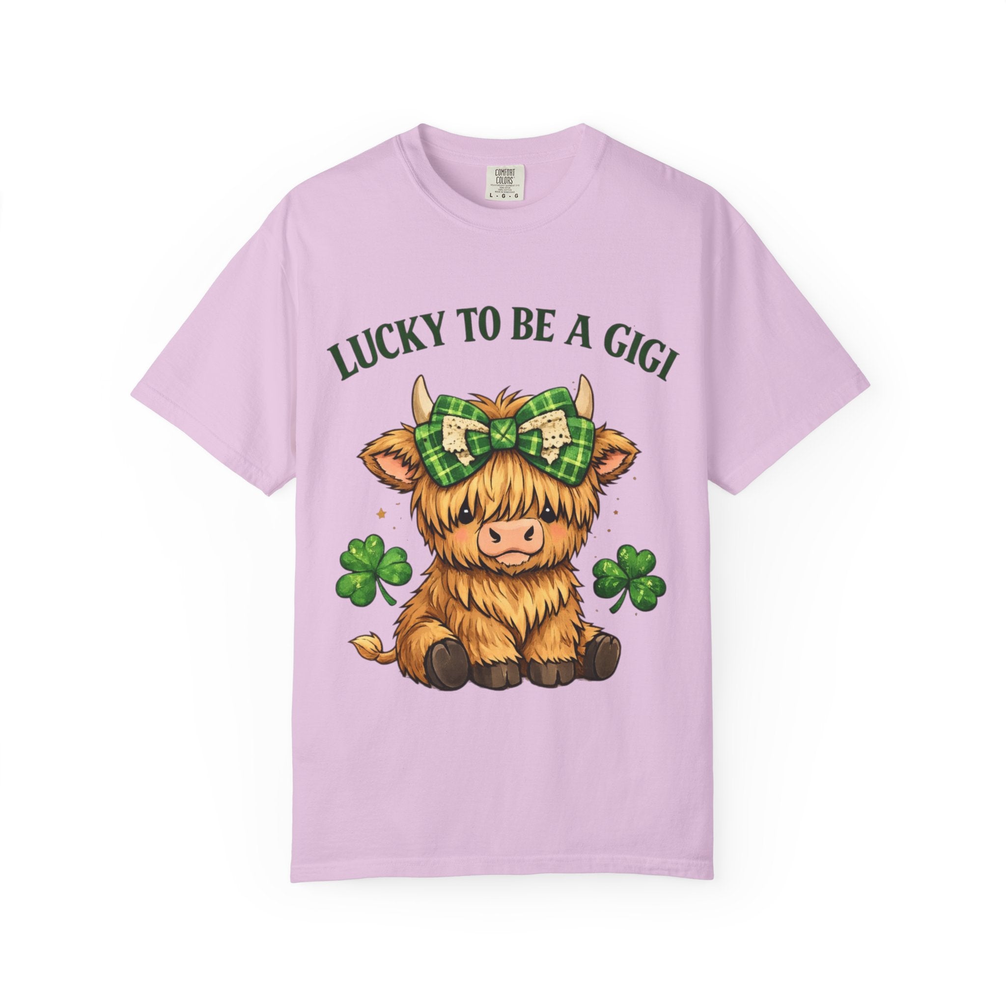 Lucky to Be a Gigi T-Shirt — Cute Highland Cow St. Patrick’s Day Tee