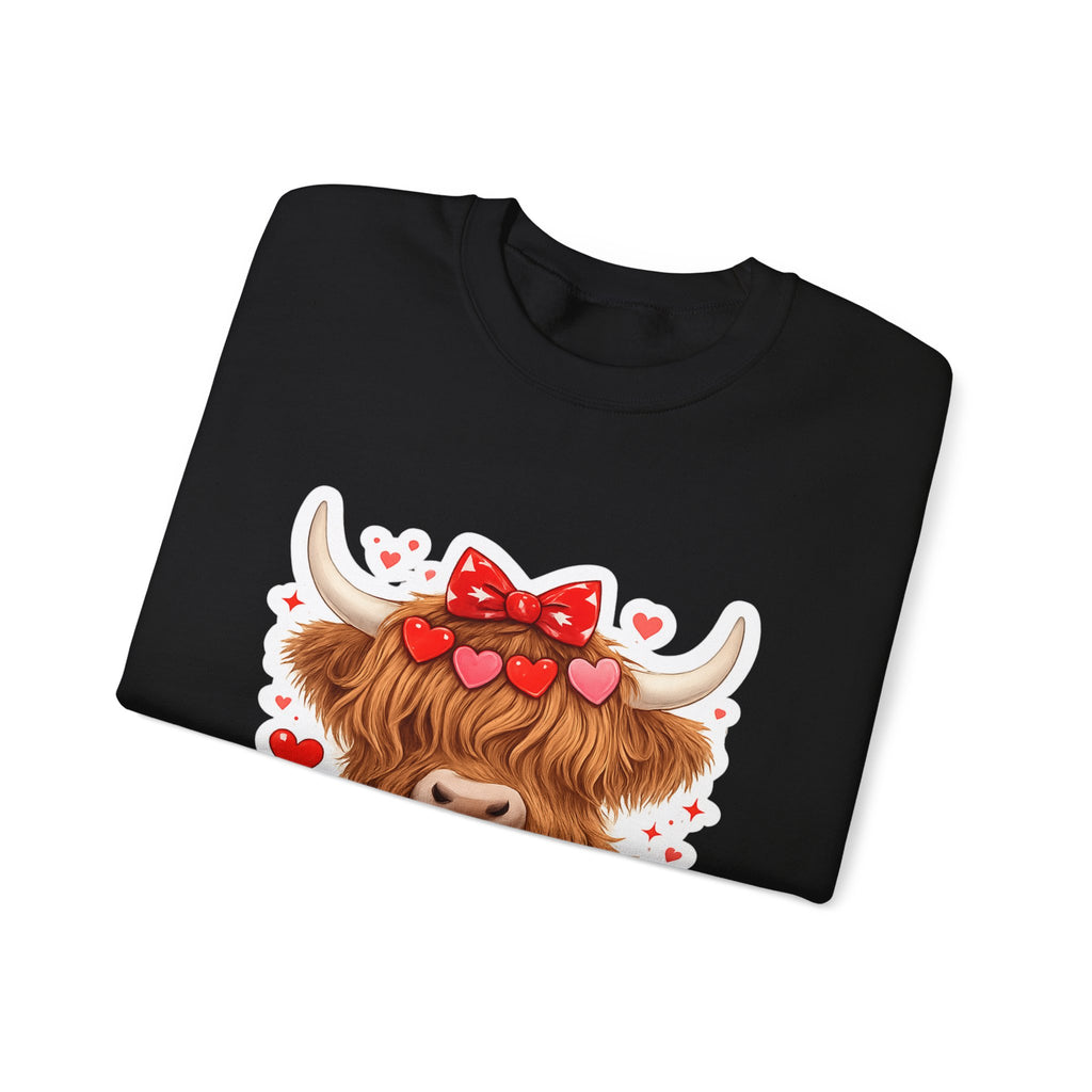 Valentine Highland Cow Sweatshirt – Cute XOXO Heart Gift Crewneck