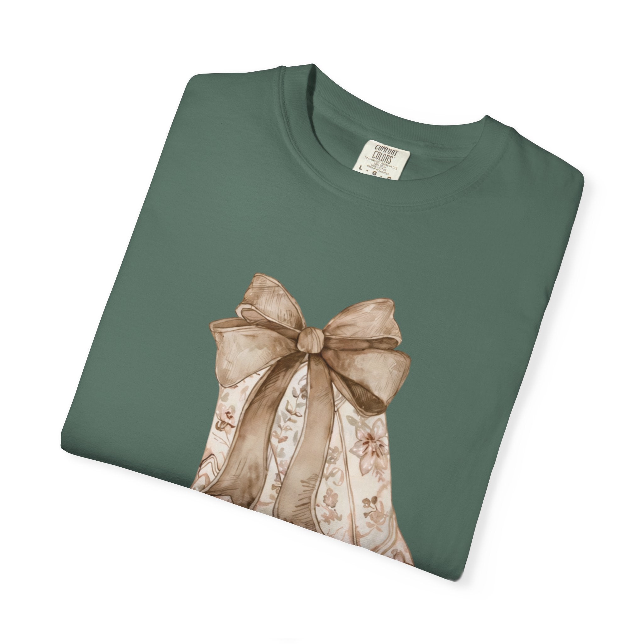 Vintage Floral Cowboy Boots T-Shirt — Western Cowgirl Graphic Tee