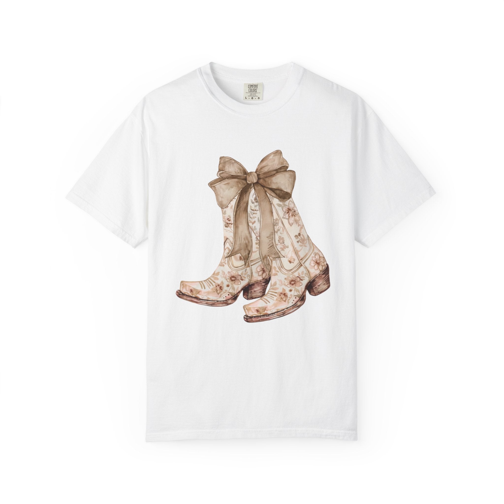 Vintage Floral Cowboy Boots T-Shirt — Western Cowgirl Graphic Tee