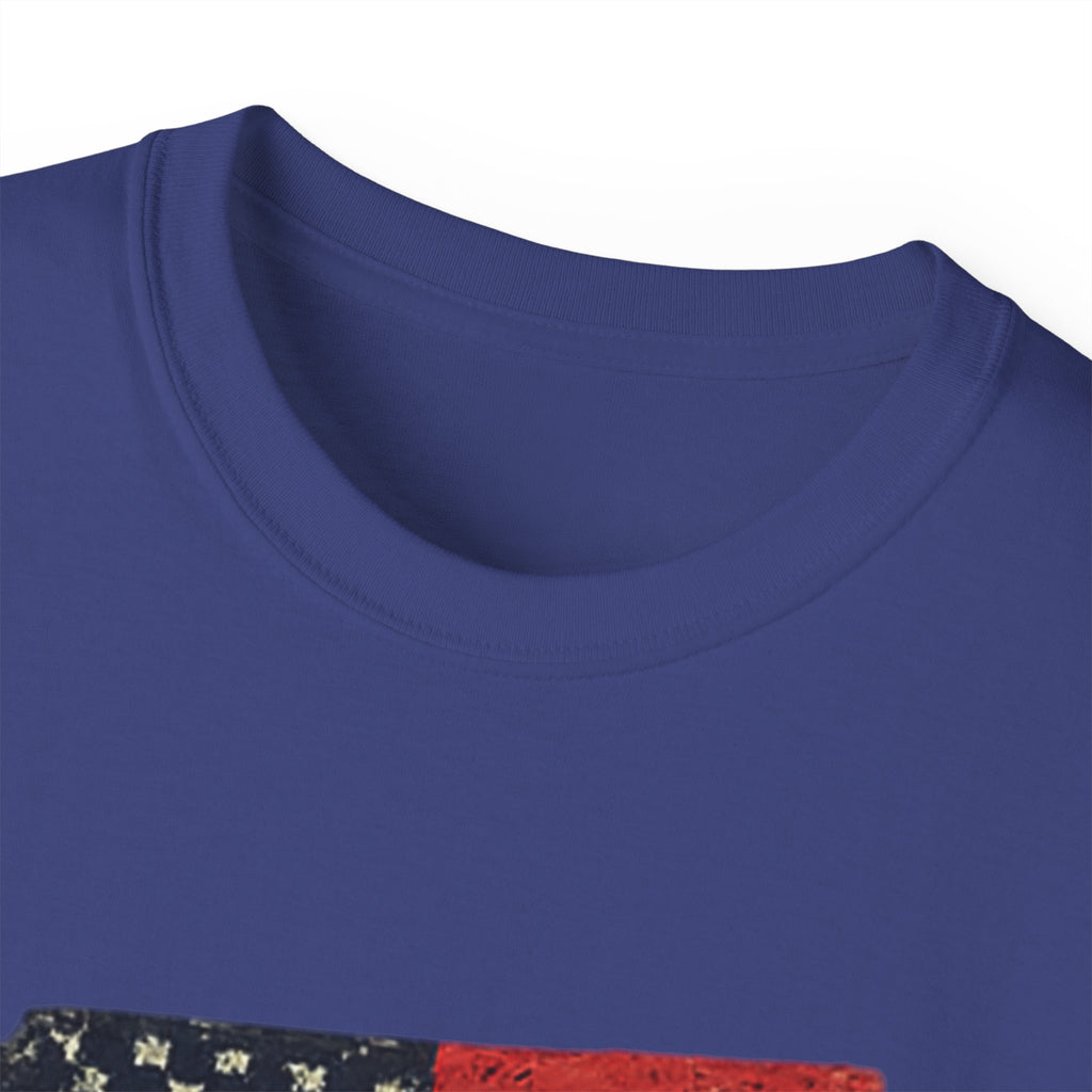 Patriotic Dad T-Shirt – Vintage American Flag 'DAD' Tee for Father’s Day