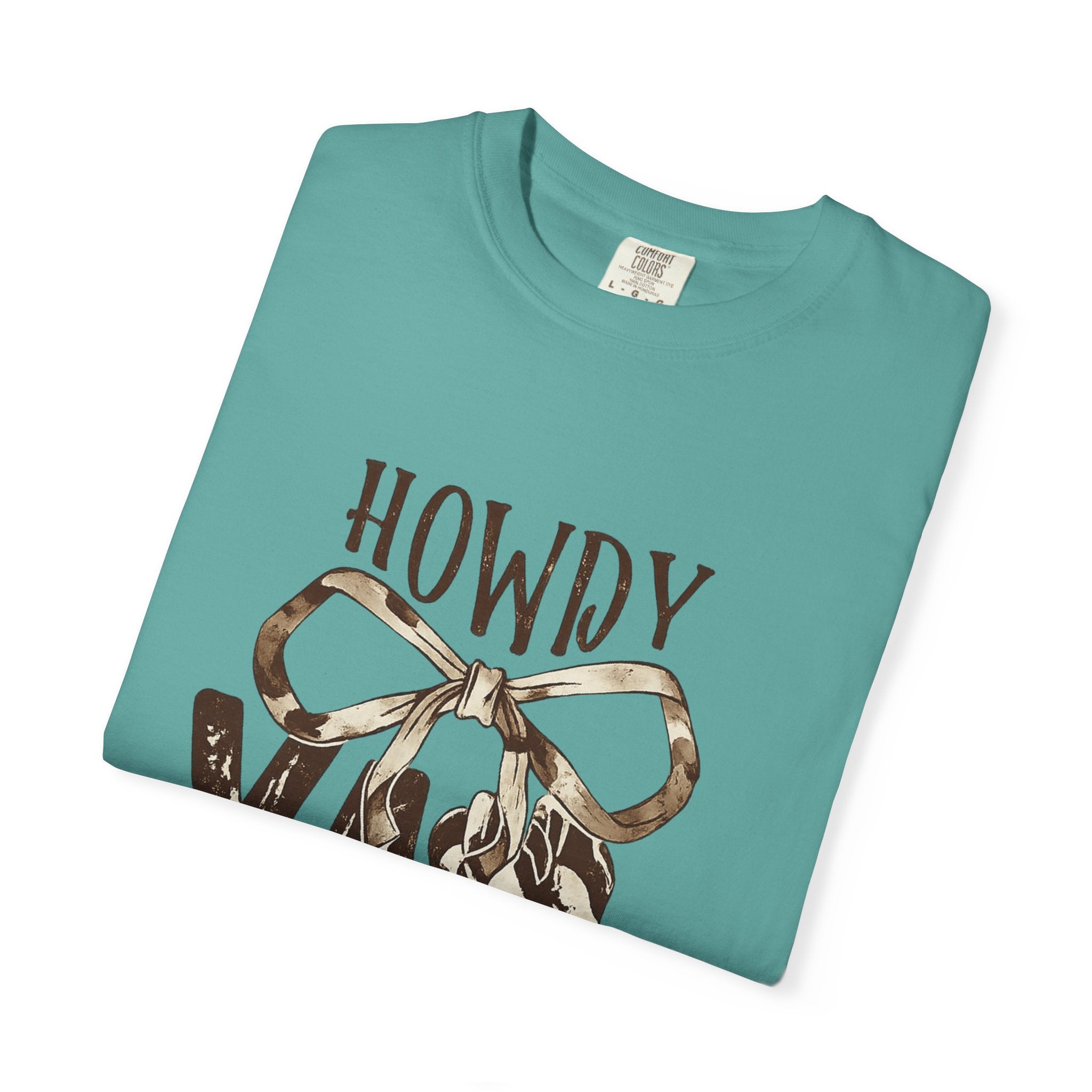 Howdy Y'all Cowboy Boots T-Shirt — Western Graphic Tee