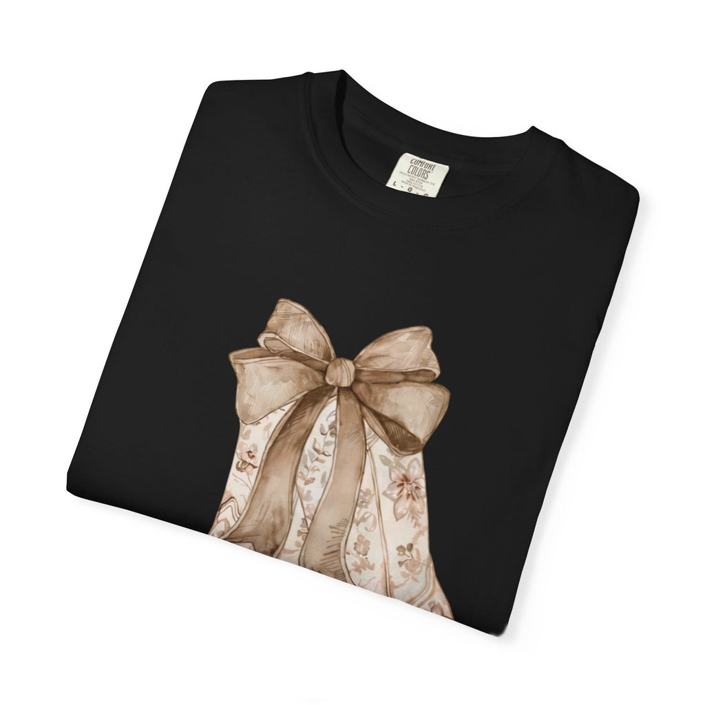 Vintage Floral Cowboy Boots T-Shirt — Western Cowgirl Graphic Tee