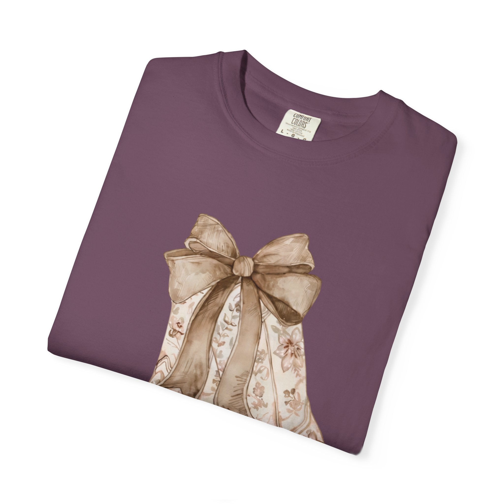 Vintage Floral Cowboy Boots T-Shirt — Western Cowgirl Graphic Tee