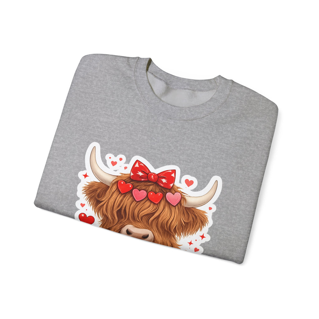 Valentine Highland Cow Sweatshirt – Cute XOXO Heart Gift Crewneck