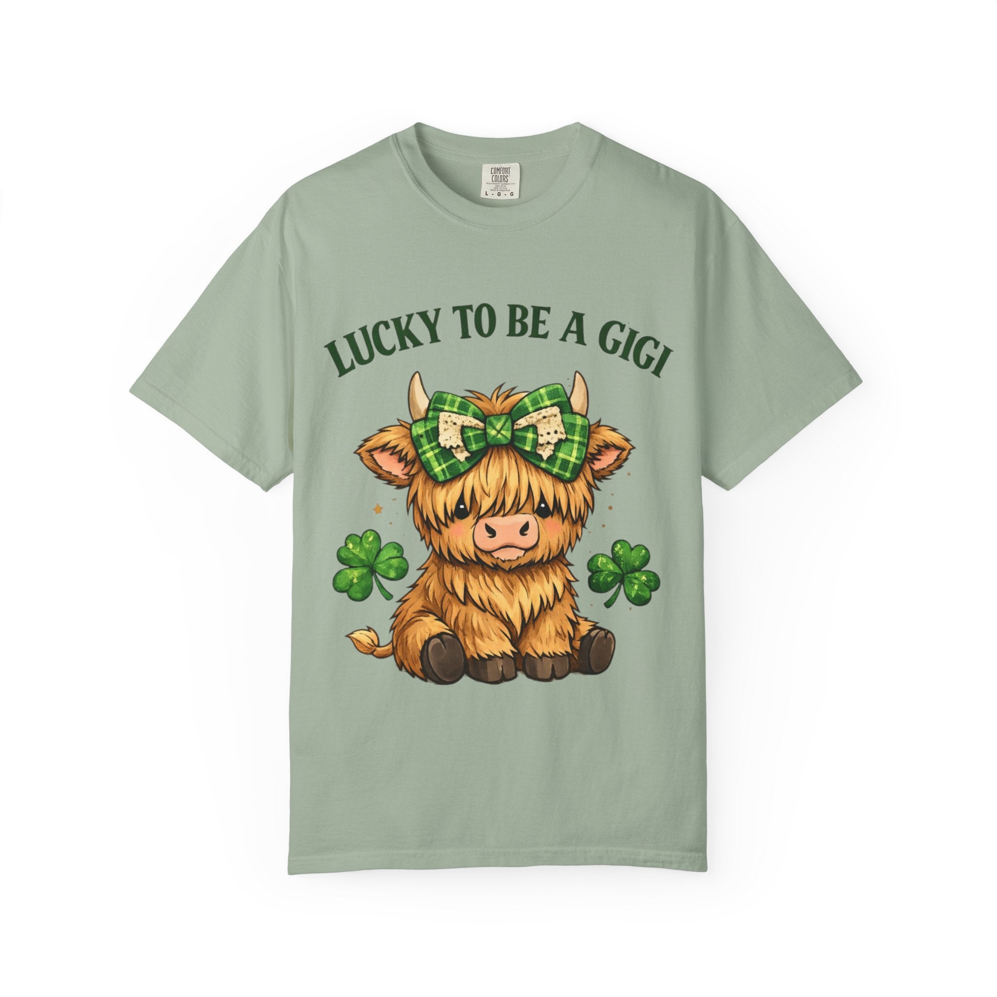 Lucky to Be a Gigi T-Shirt — Cute Highland Cow St. Patrick’s Day Tee
