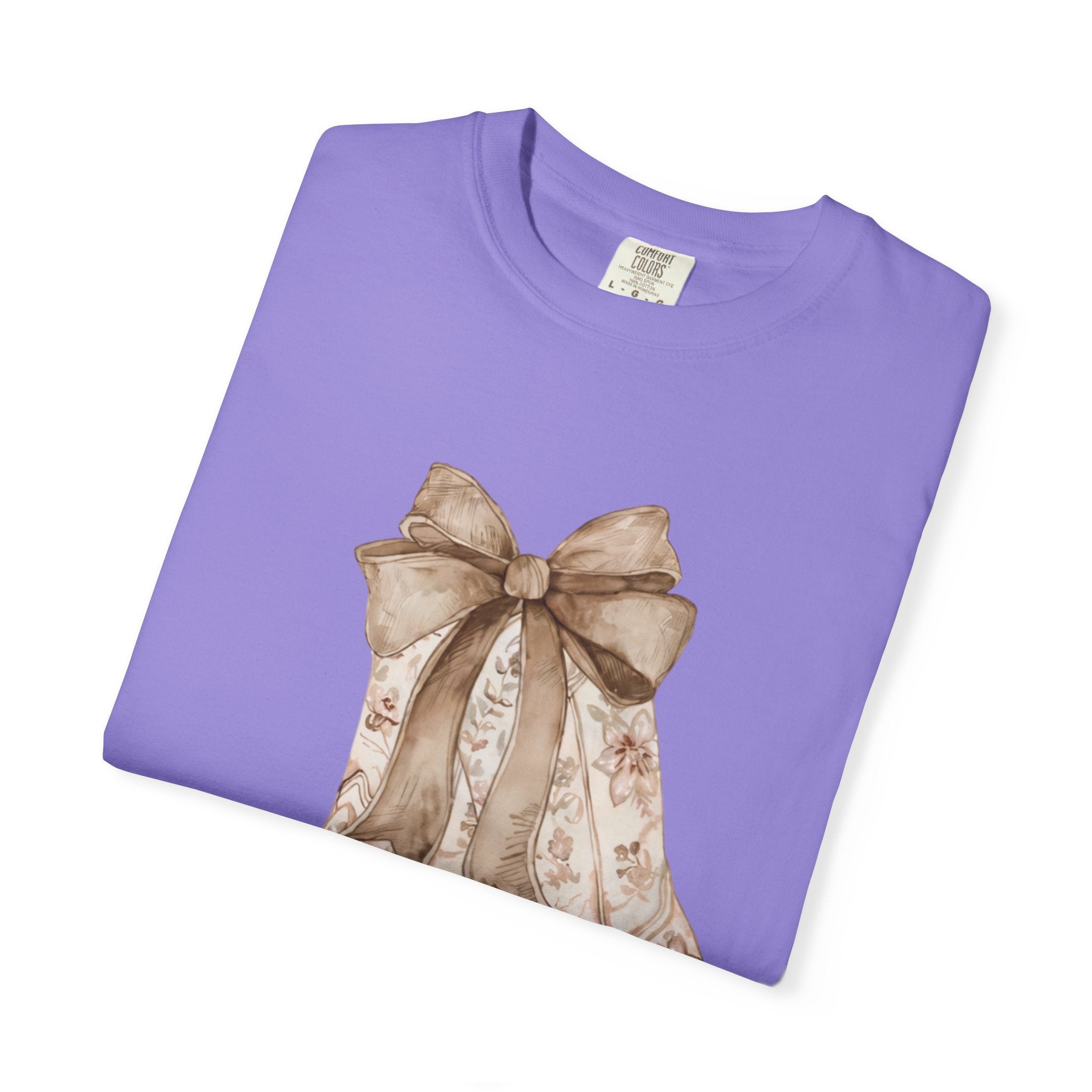 Vintage Floral Cowboy Boots T-Shirt — Western Cowgirl Graphic Tee